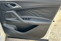 Vehicle Thumbnail 16