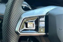 Vehicle Thumbnail 16