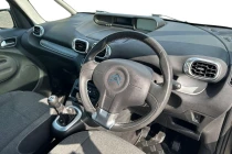 Vehicle Thumbnail 6