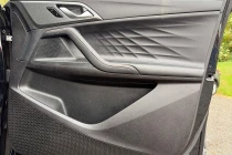 Vehicle Thumbnail 12