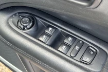 Vehicle Thumbnail 30