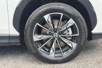 Vehicle Thumbnail 16