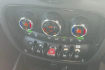 Vehicle Thumbnail 12
