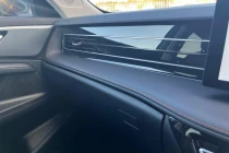 Vehicle Thumbnail 30