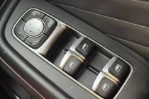 Vehicle Thumbnail 16