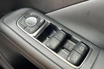 Vehicle Thumbnail 18
