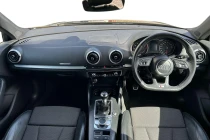 Vehicle Thumbnail 9