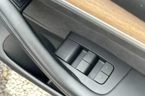 Vehicle Thumbnail 17
