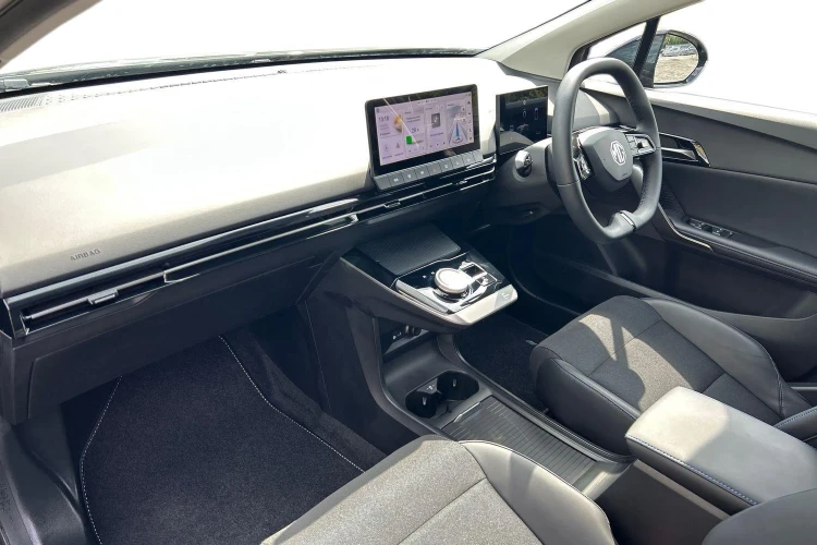 Vehicle Image - 1
