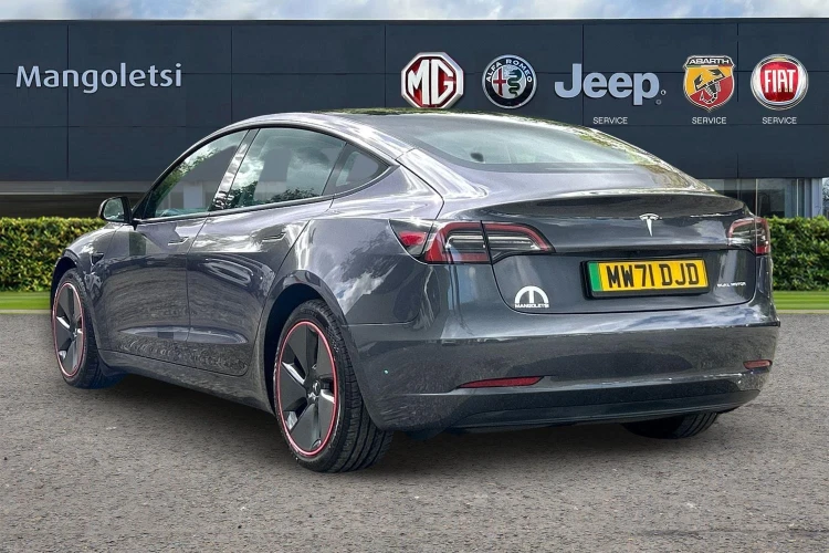 Vehicle Image - 2