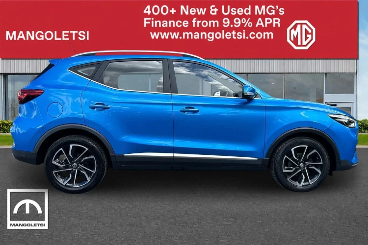 Vehicle Image - 3