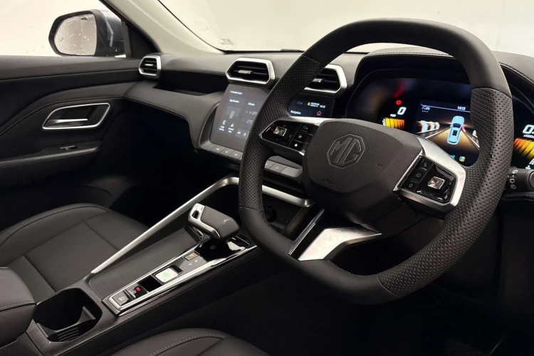 Vehicle Image - 3
