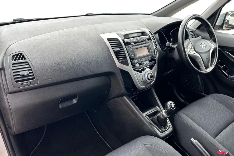 Vehicle Image - 1