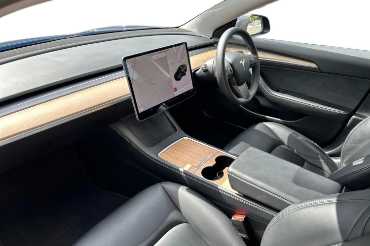 Vehicle Image - 1
