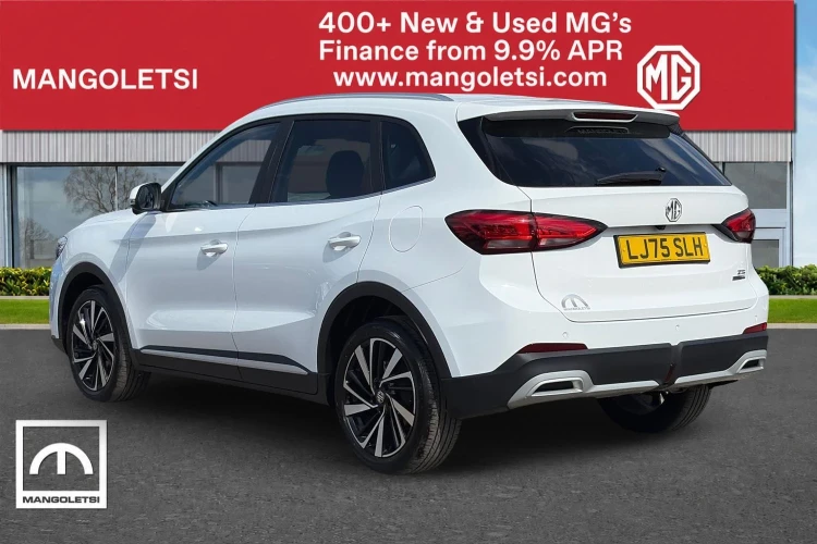 Vehicle Image - 3