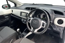 Vehicle Thumbnail 6