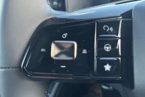 Vehicle Thumbnail 12