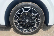 Vehicle Thumbnail 16