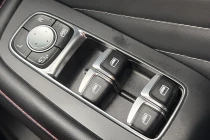 Vehicle Thumbnail 32