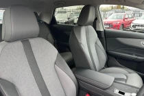 Vehicle Thumbnail 9