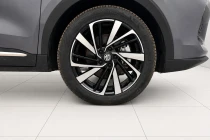 Vehicle Thumbnail 6