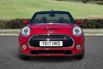 Vehicle Thumbnail 8