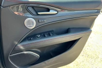 Vehicle Thumbnail 28