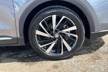 Vehicle Thumbnail 16