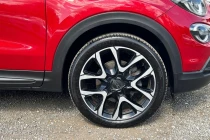 Vehicle Thumbnail 20