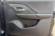 Vehicle Thumbnail 13
