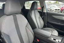 Vehicle Thumbnail 8