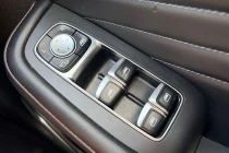 Vehicle Thumbnail 18