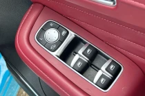 Vehicle Thumbnail 18