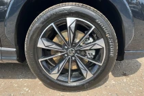 Vehicle Thumbnail 18
