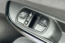 Vehicle Thumbnail 18