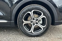 Vehicle Thumbnail 18