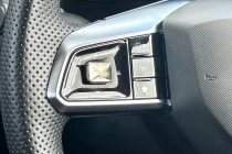 Vehicle Thumbnail 16