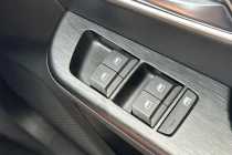 Vehicle Thumbnail 18