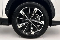 Vehicle Thumbnail 7
