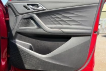 Vehicle Thumbnail 16