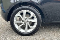 Vehicle Thumbnail 5