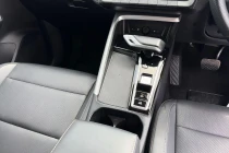 Vehicle Thumbnail 9