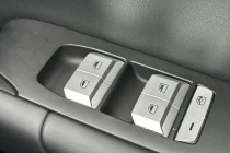 Vehicle Thumbnail 12