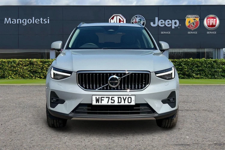 Vehicle Image - 2