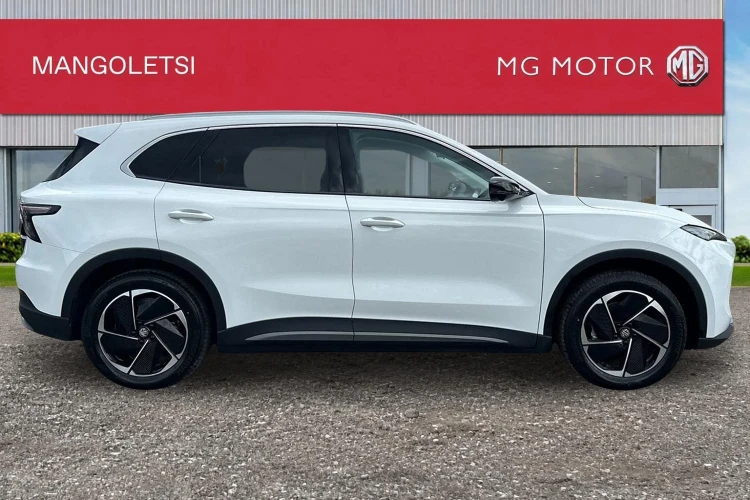 Vehicle Image - 3