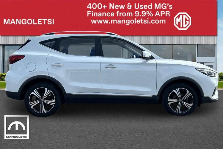 Vehicle Image - 3