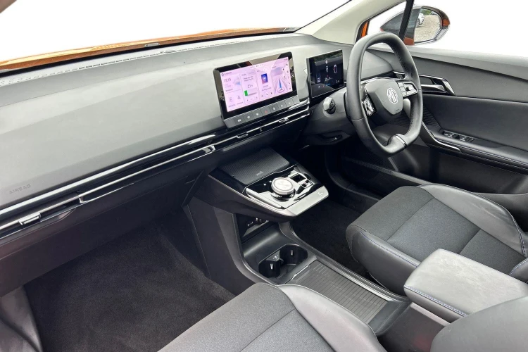Vehicle Image - 1