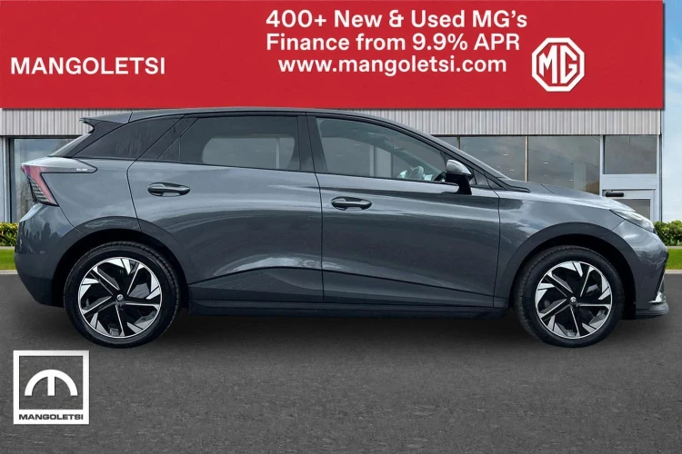 Vehicle Image - 3