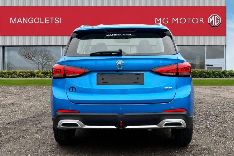 Vehicle Image - 3