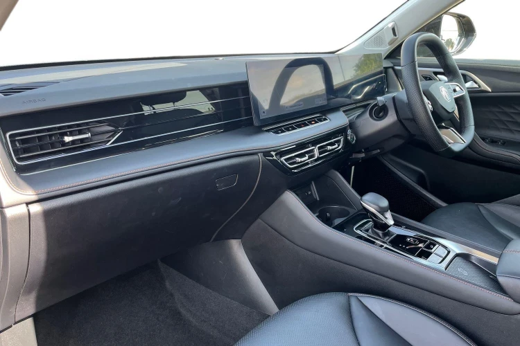 Vehicle Image - 1
